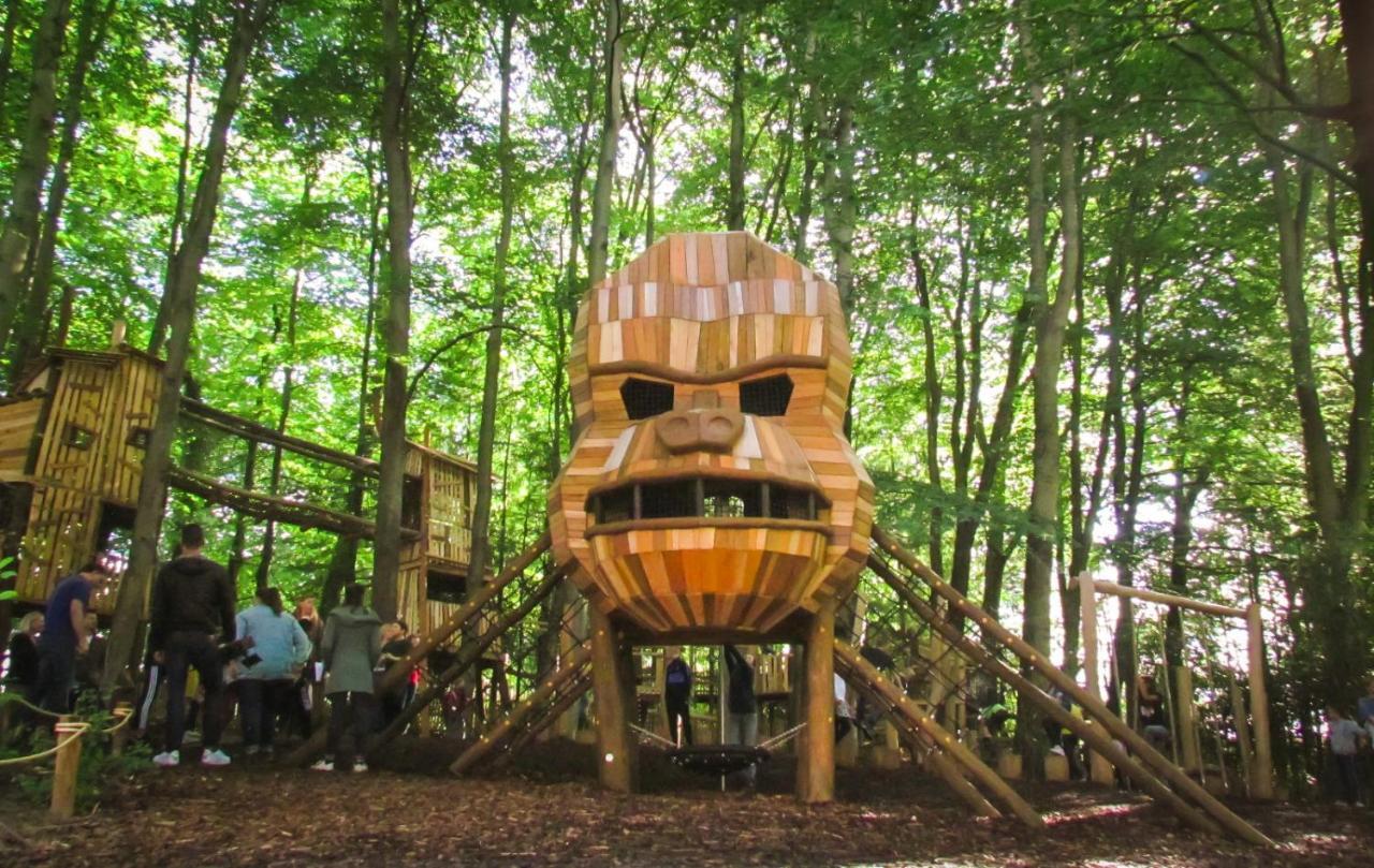 Sfeervolle Chalet Op De Veluwe In Hoenderloo Hotell Exteriör bild