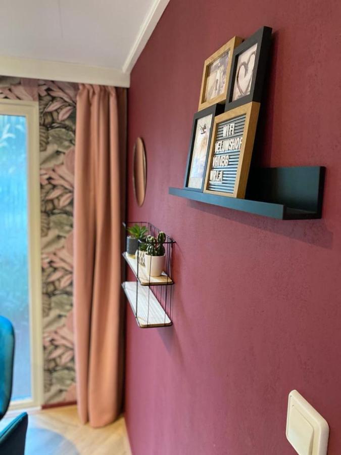 Sfeervolle Chalet Op De Veluwe In Hoenderloo Hotell Exteriör bild